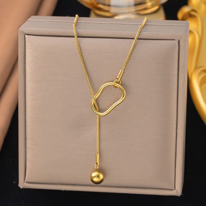 Lariat necklace