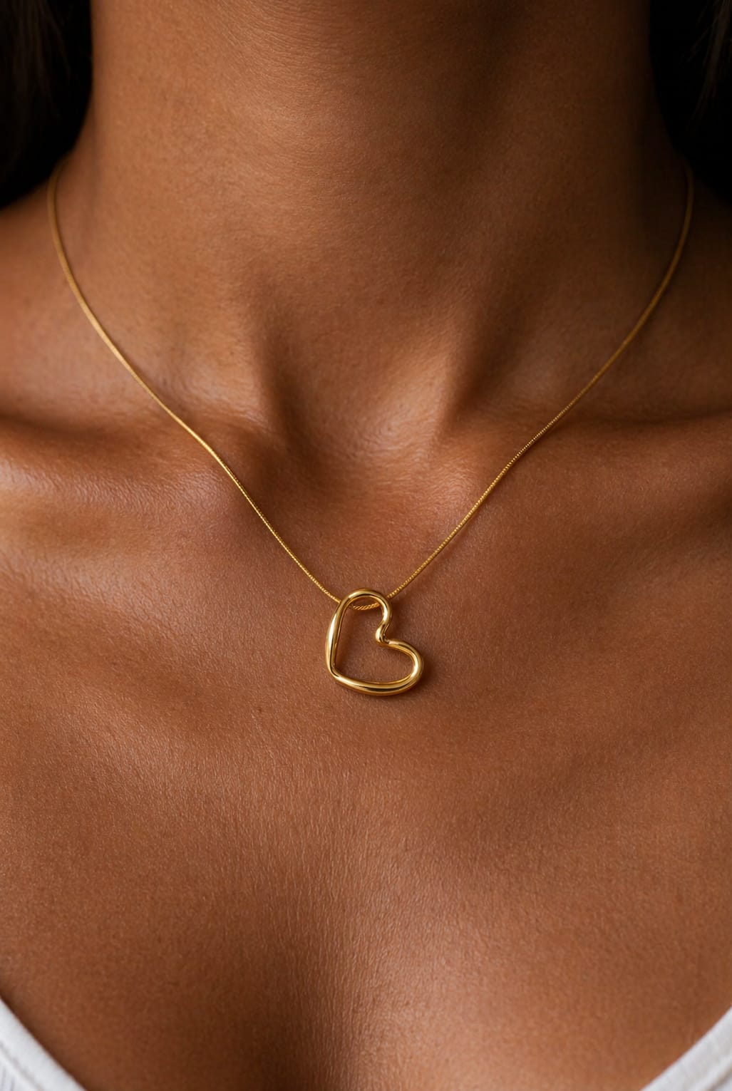 Heart pendant necklace